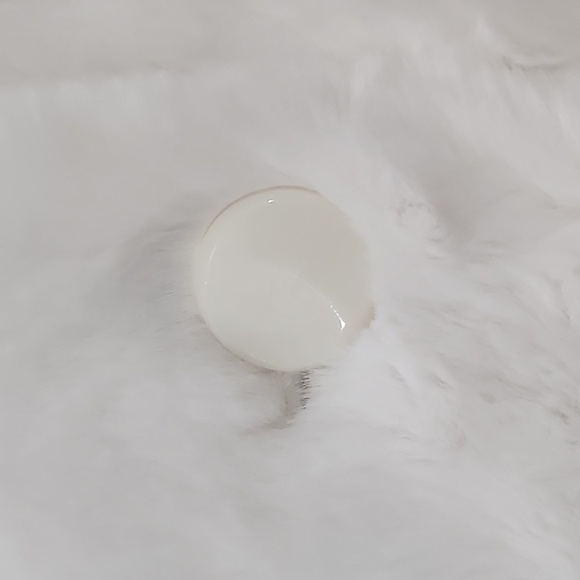 Dennis Basso White Faux Fur Coat With Pockets 30th Anniversary New With Tags - Picture 6 of 9